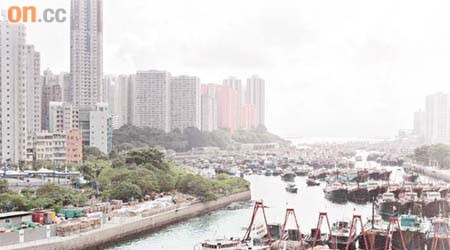 七月中香港仔避風塘兩岸將首度舉辦水陸祈福巡遊。