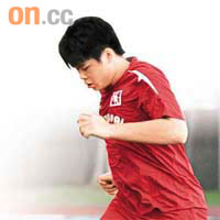 馮卓琛足球訓練三個月，成功減去近七磅。