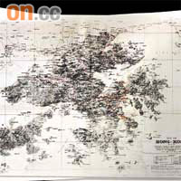 英國戰爭部在地圖上標註多條古道資料。