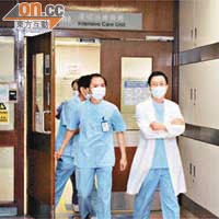 梁頌學目前仍然在屯門醫院深切治療病房留醫。