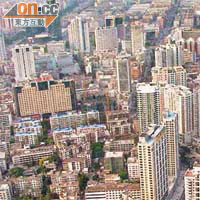 不少市民喜歡北上投資物業，如深圳一帶的住宅。