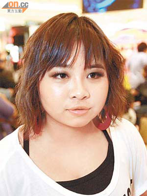 歌手彭詠欣唱了兩首張惠妹的歌曲，被IFPI追收版權費。