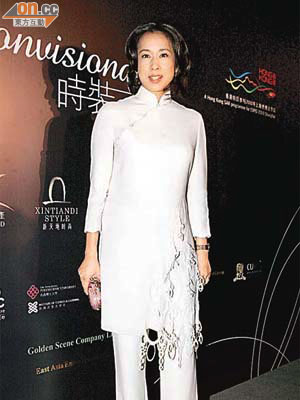 朱玲玲以一襲純白色Blanc de Chine中國服出席傑出衣着人士頒獎禮，高貴得嚟又唔會搶去得獎者嘅風頭。	（資料圖片）