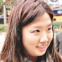 黃小姐（學生）：「鏹魔仍然在逃，又發生縱火案，逛街時也會很擔心，感覺香港治安變差。」