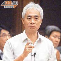 梁耀忠不滿政府製造支持申亞的假輿論。