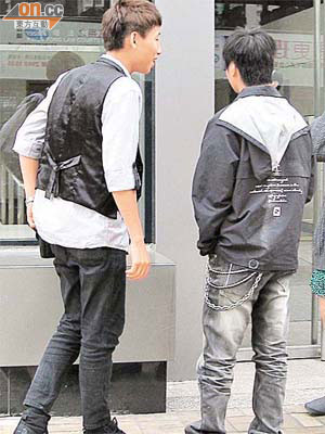 兩名青少年溫凱靖（左）與楊子健（右）獲法庭判守行為。