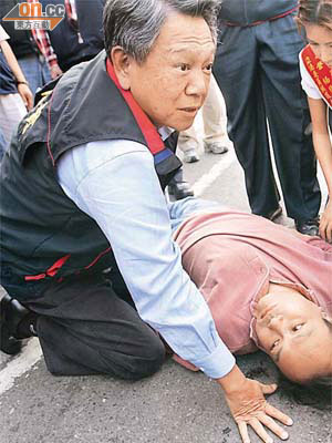 李東杰跌下時，頭部着地受傷。	（資料圖片）