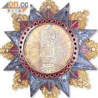 黎元洪為臨時政府副總統，乃開國元勳之一，曾獲大勳章。