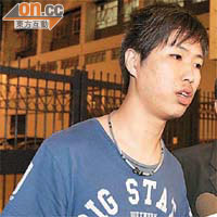 今晨黃俊杰保釋後向記者表示不知襲擊到任何人。