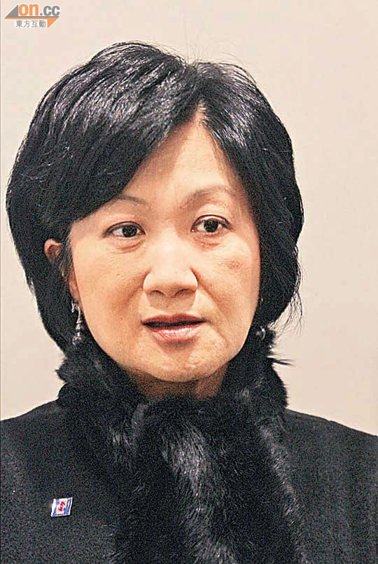 葉劉淑儀因為處理私事，投票時不在立法會。