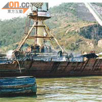 珠江三角洲地區生態隨區內發展工業而受破壞。