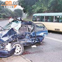 意外發生後，被告駕駛的私家車嚴重損毀，其妻子及後傷重不治。	（資料圖片）