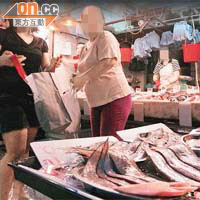 浸大研究發現，港人常吃魚類，阻燃劑含量遠超歐美。 （蘇文傑攝）