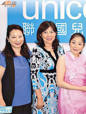 總幹事陳文端（左起）、委員孔美琪及陳晴出席HKCU委任大使儀式。	（楊歡成攝）