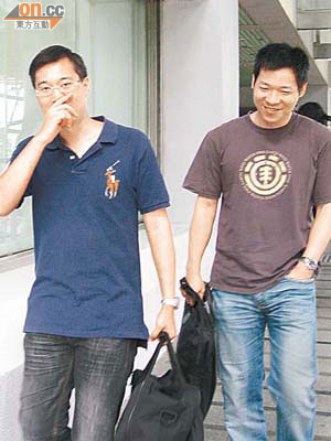 兩名警員許耀文（左）及葉榮輝（右）昨庭上作供時，否認有「夾口供」。