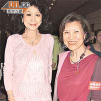 珠寶設計師羅啟妍（右）及大新集團主席王守業太太（左）都現身撐場。