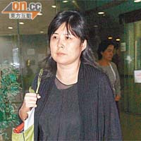 代表被告的方姓女大狀昨落力替被告求情。	（麥潤田攝）