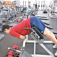 第三步 鍛煉核心肌肉，訓練背部，增強上身穩定