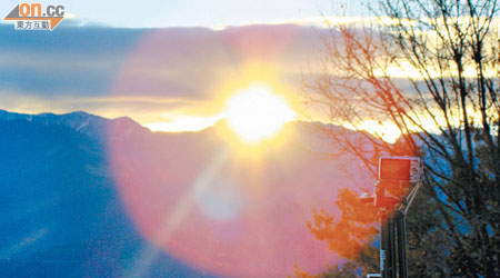 阿里山日出景色宜人，吸引不少旅客清晨起床登山觀賞。（資料圖片）