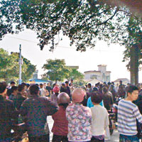 徵地糾紛觸發大批村民示威衝突。（互聯網圖片）