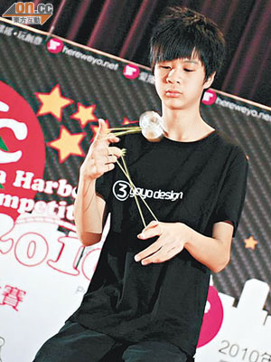 思彥平日積極參與公開賽事及表演，過去三年最少參加過十五場比賽。