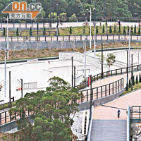 蒲崗村道單車公園的BMX單車場，三個坡度不一，難度各異。