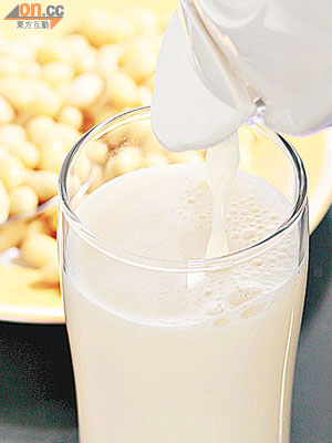 每日喝一杯豆奶，可攝取二十二微克大豆異黃酮。