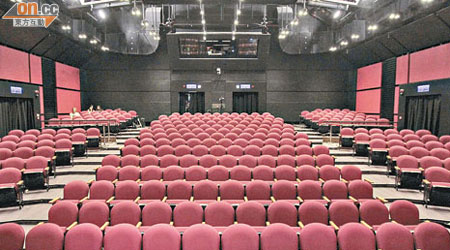 改建後的油麻地戲院設近三百個座位。（陳德賢攝）