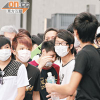 金毛青<BR>反拉布示威者多不願被傳媒拍攝，不少人戴上口罩。