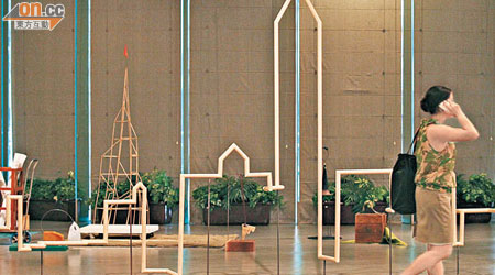 西九文化香港雕塑雙年展，不少作品別具創意。（黃仲民攝）