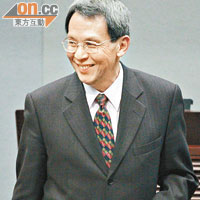 蕭炯柱曾到專責委員會作供，委員認為他的證供最為有力。