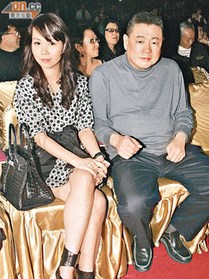 劉鑾雄（右）與呂麗君，上周六被傳媒拍攝到身在北京。