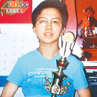 李菁生前是國際象棋高手，奪獎無數。