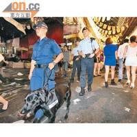 日前有警員帶同緝毒犬到蘭桂坊夜場查牌。