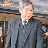 資深大律師黃福鑫代表霍震寰出庭。