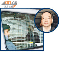 歐文龍昨日由囚車押送往法院。