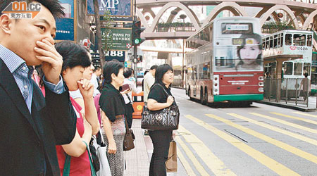 帳委會批評貪曾只花時間研究，卻無實際行動，本港空氣污染質素停滯不前。（資料圖片）