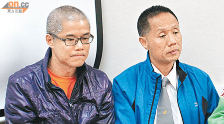 馬偉雄（左）與何德明（右）將會絕食，抗議遭香港駕駛學院無理解僱。（何昀諺攝）