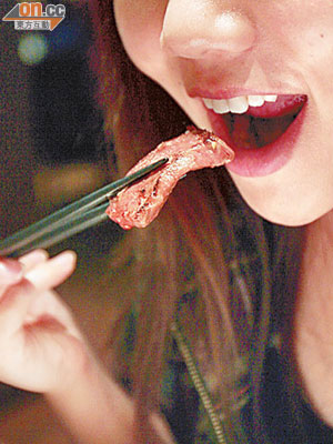 澳洲有研究指，女性吃適量紅肉，對心理健康有益處。