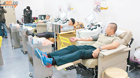 紅十字會指血液需求增加，呼籲年輕人伸出援手。