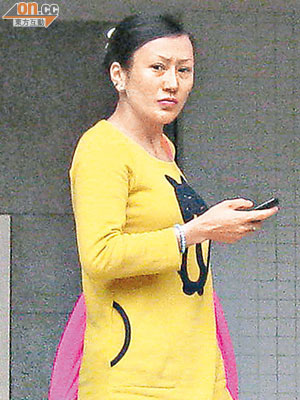 女被告張玉霞涉嫌控制多名女子賣淫。（何全泰攝）