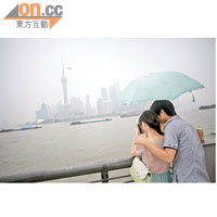 上海：月薪$10600起<br>上海女性的「戀愛起步價」為內地受訪各省份中最高。