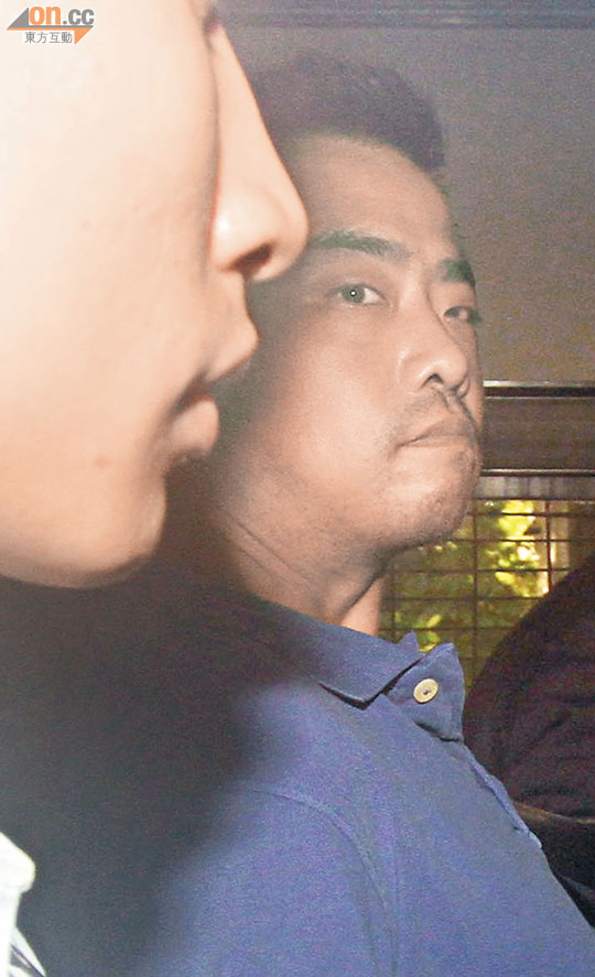 被告陳敬譽（右）昨判囚兩年八個月。（資料圖片）
