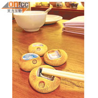 陶藝筷子座製成品。（受訪者提供）