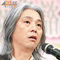 葉世雄指小組有十一名醫生成員，美容業代表只有六名，「舉手唔夠佢哋舉」。