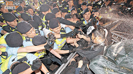 美國國務院人權報告批評香港警方，透過隨意拘捕等侵略性手法打壓集會自由。（資料圖片）