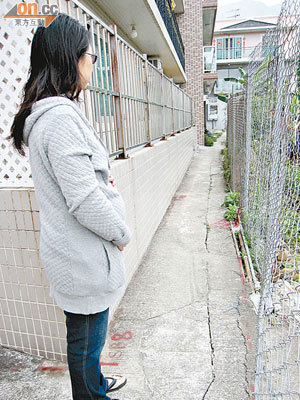 懷有身孕的陳女士聞悉住所外通道將進行渠務工程，擔心影響出入。