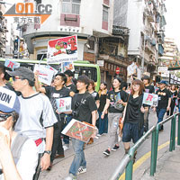 去年澳門市民發起遊行，要求政府正視貧富懸殊及通脹等社會問題。