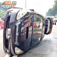 被騙走的私家車上周六在吐露港公路失事翻側。