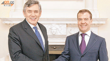 白高敦（左）政府當年舉行G20峰會，梅德韋傑夫（右）為出席元首之一。（資料圖片）